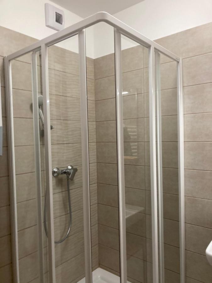 Vizparti Apartman Siófok Eksteriør billede