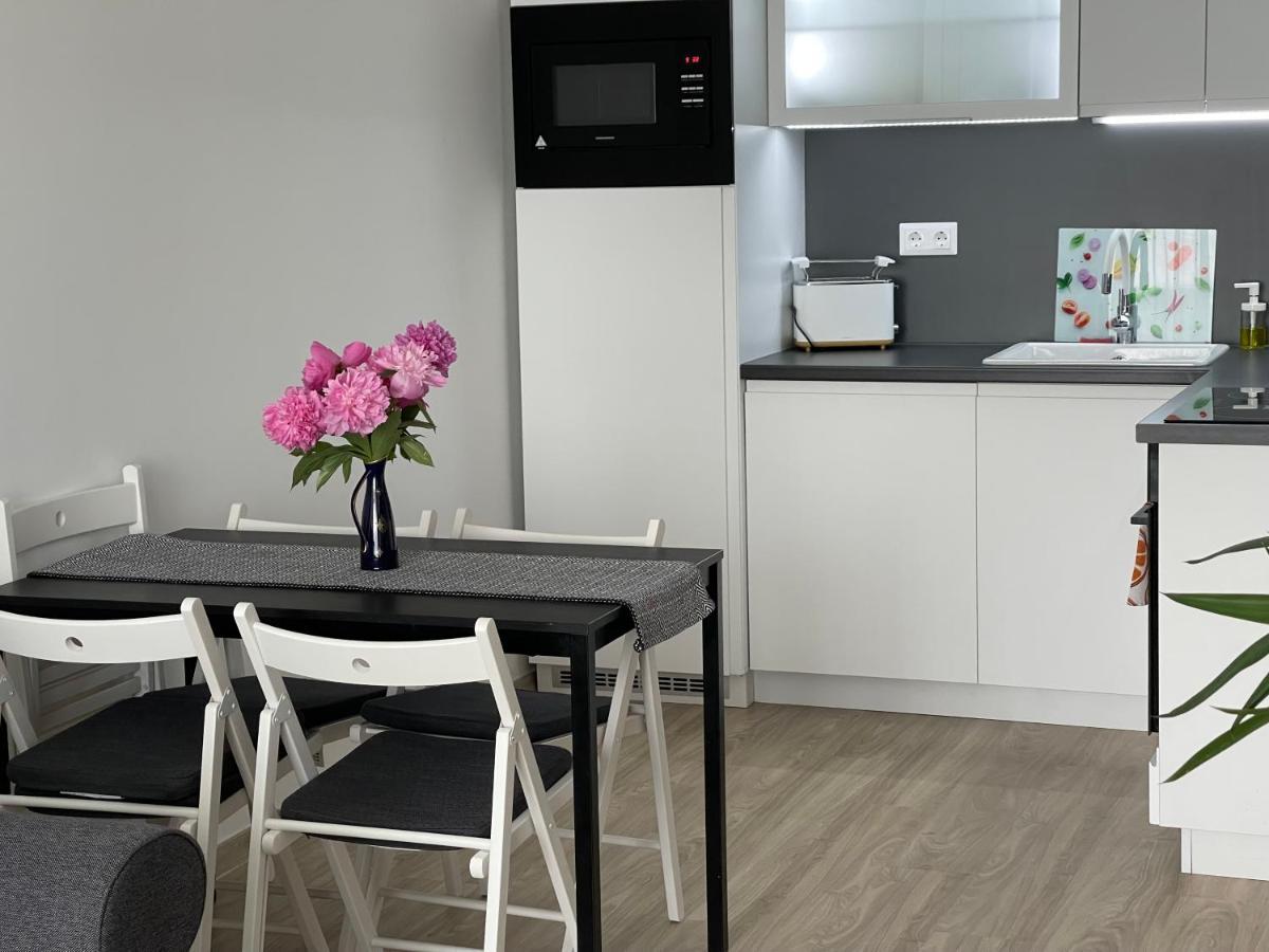 Vizparti Apartman Siófok Eksteriør billede